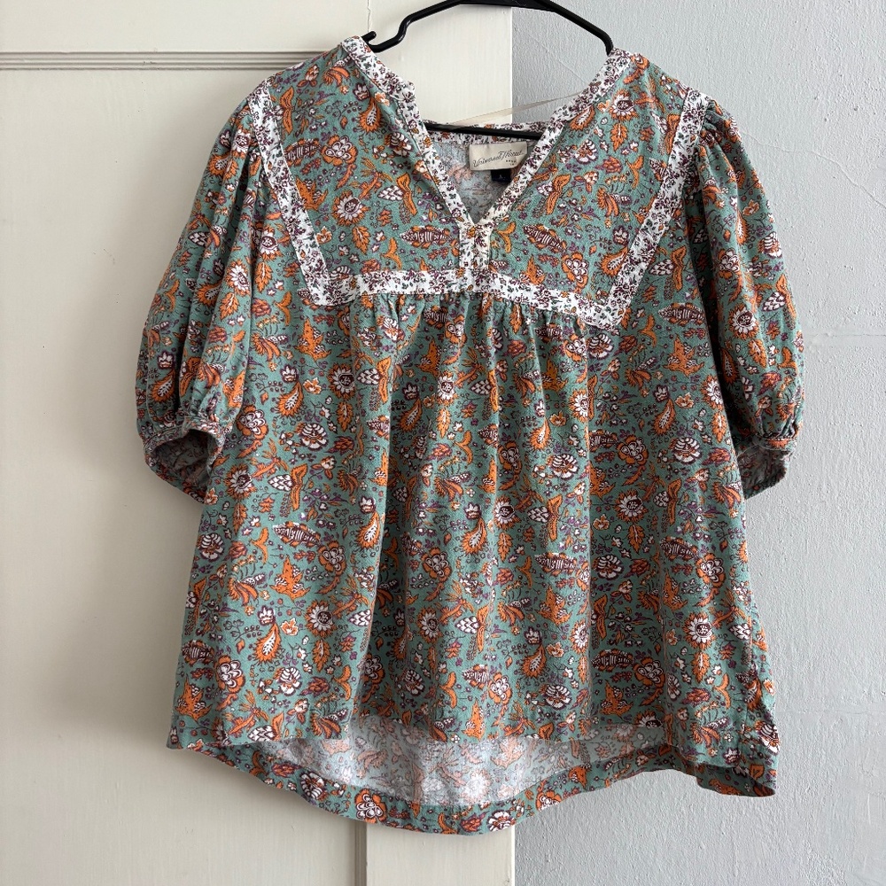 Universal Thread Puff Sleeve Block Print Blouse Size L in Blue/Orange